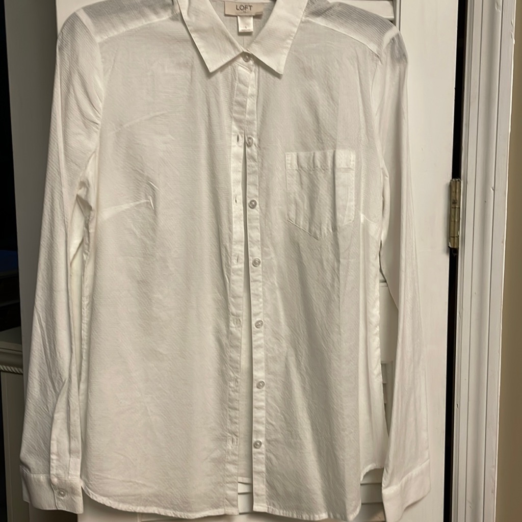 Size Small Ann Taylor Loft Cotton Button Down